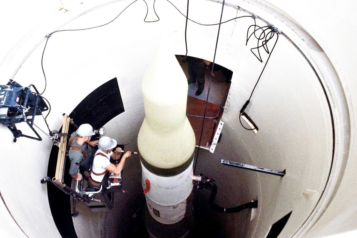 미닛맨2 Bulletin of the Atomic Scientists.jpg