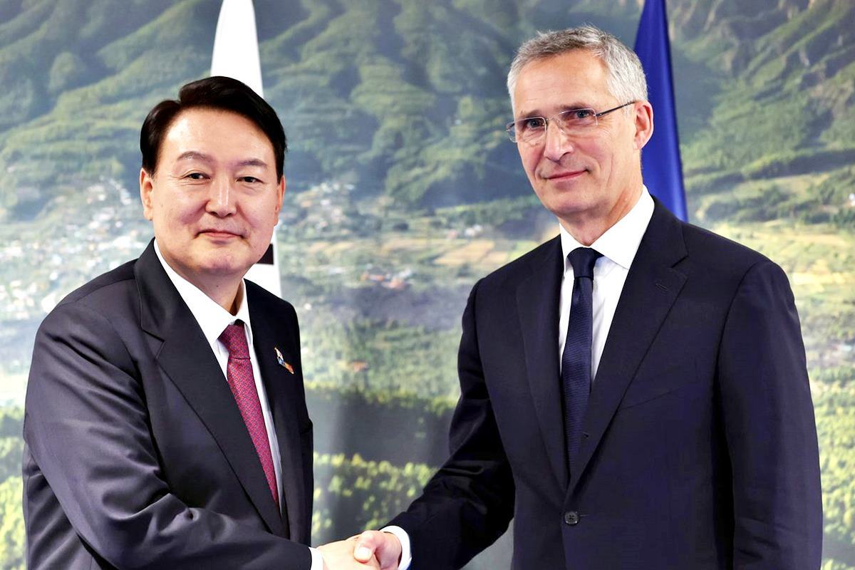 윤석열 대통령을 만난 나토 사무총장 뉴스1.jpg