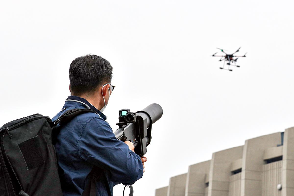 뉴스1 정부청사 주변에 배치된 안티 드론건.jpg