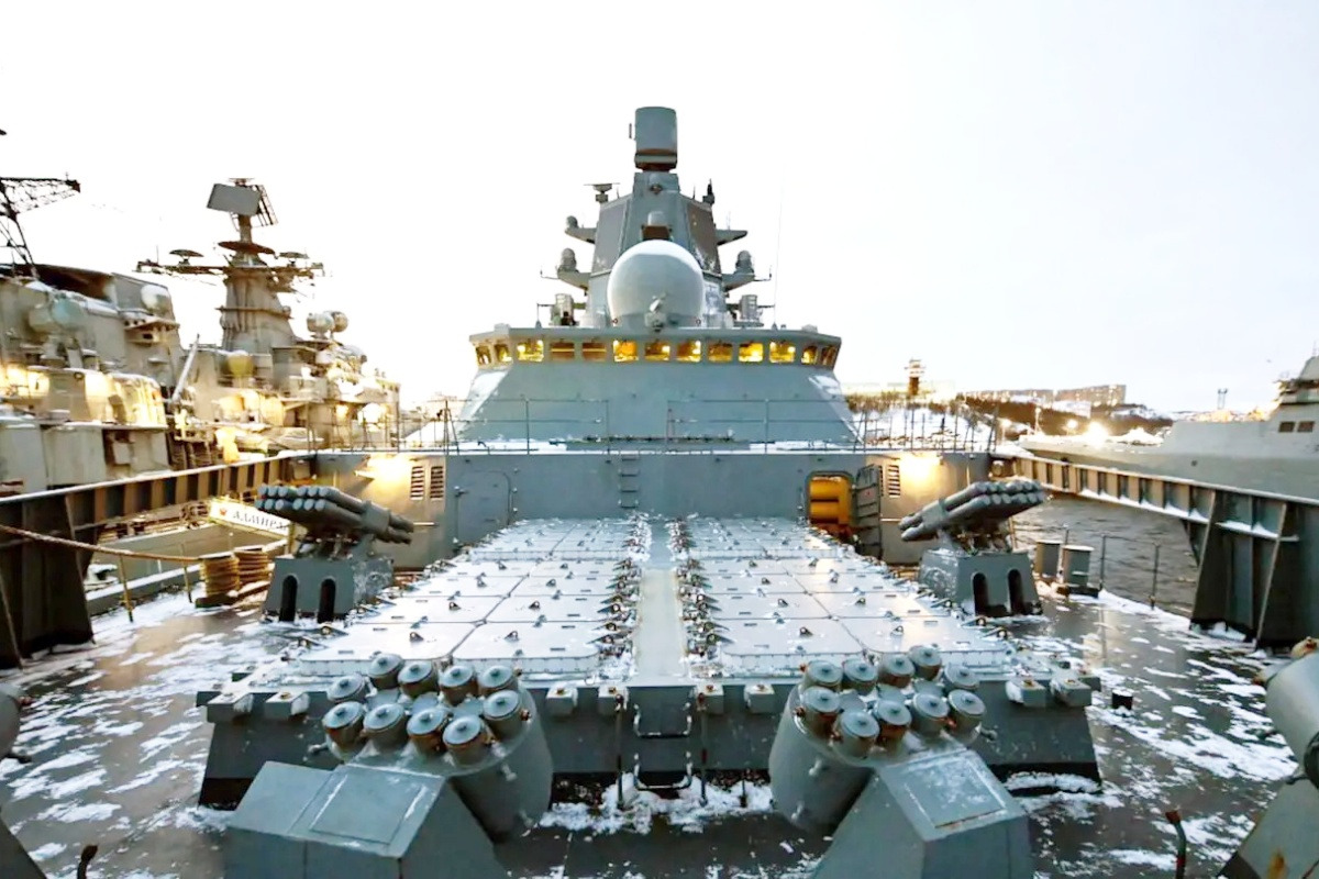 고르쉬코프 호위함 The Drive.jpg