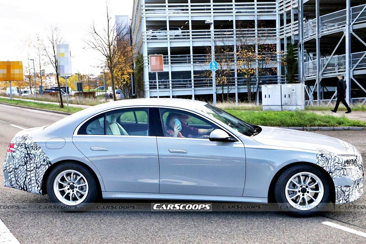 신형 E클래스 위장막 Carscoops 2.jpg