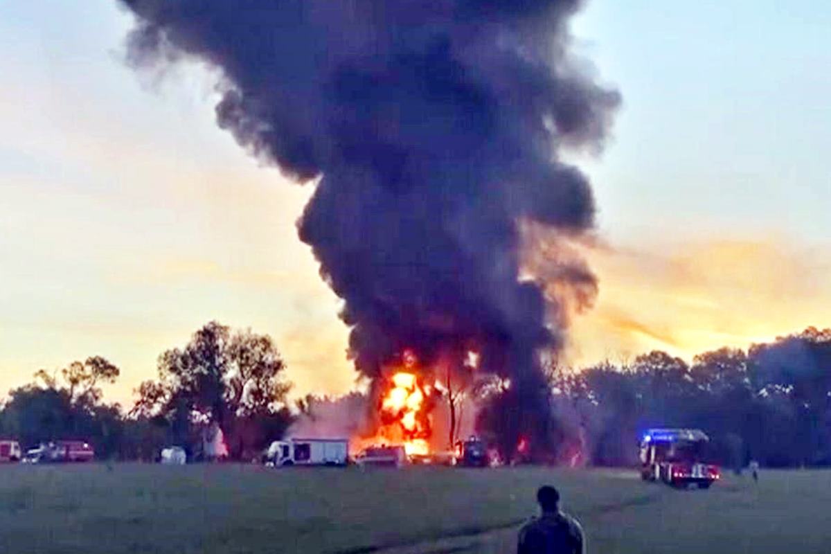 폭발한 수송기 Ruptly TV.jpg