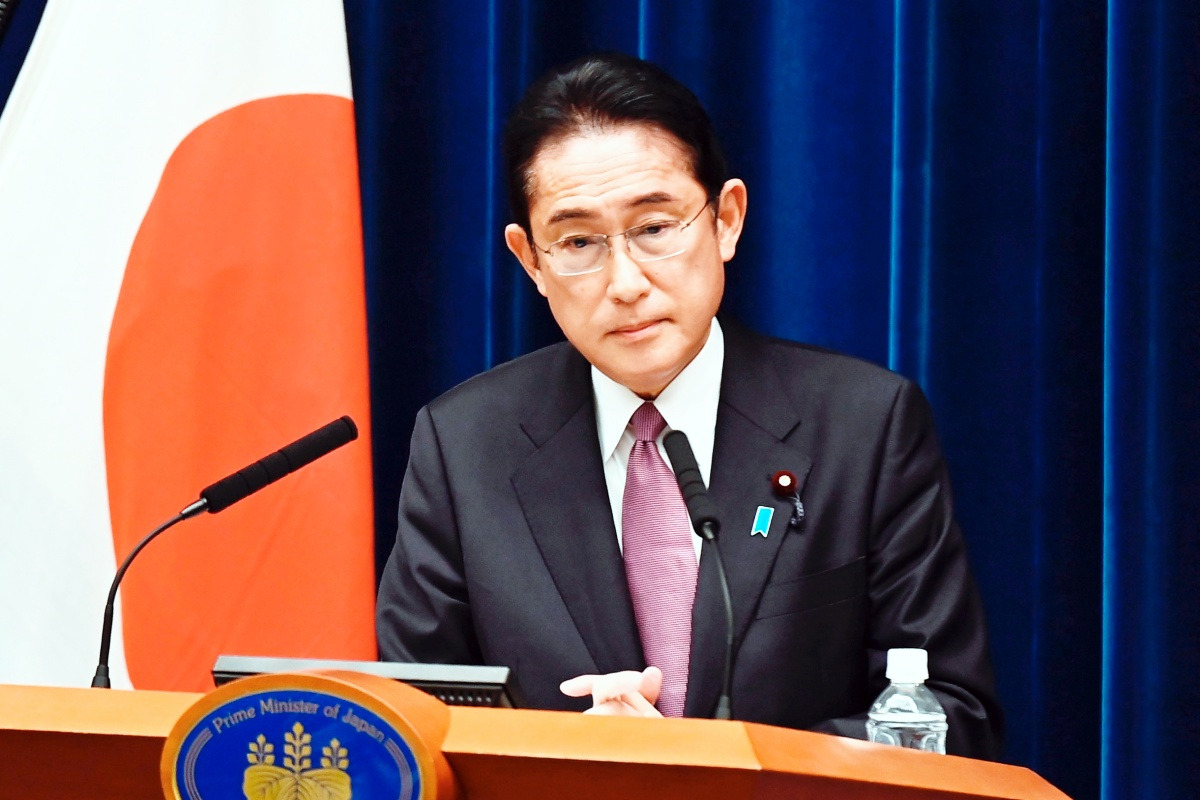 반격능력 확보를 선포하는 일본 사진출처경향신문.jpg