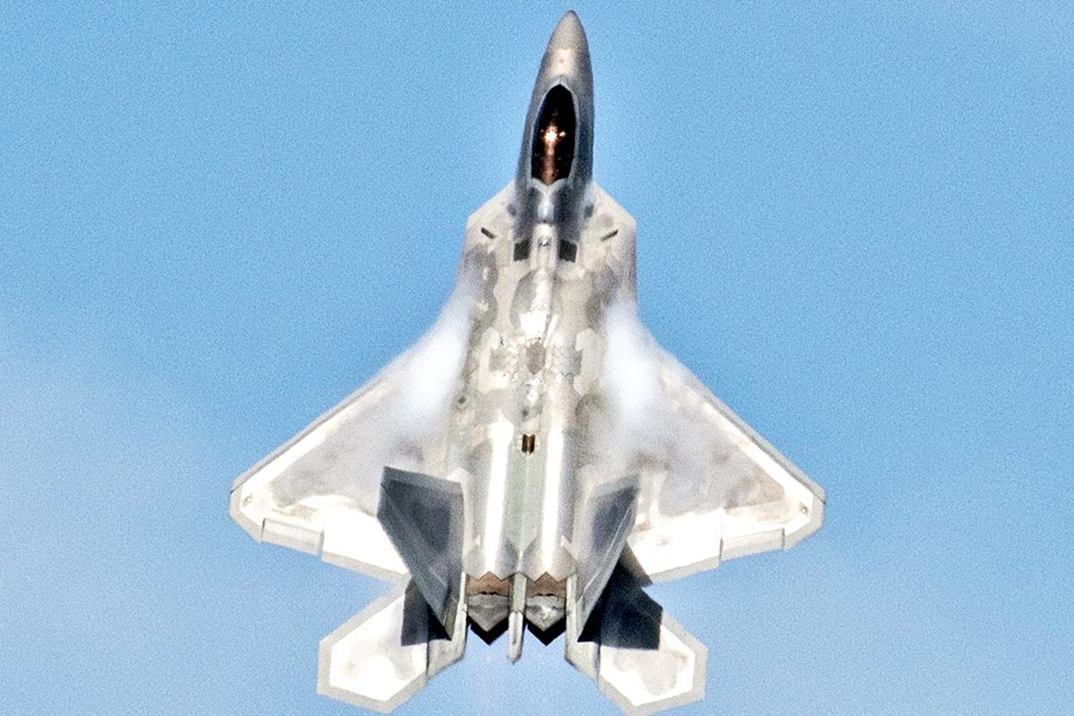 F-22 랩터 유튜브 유용원TV.jpg