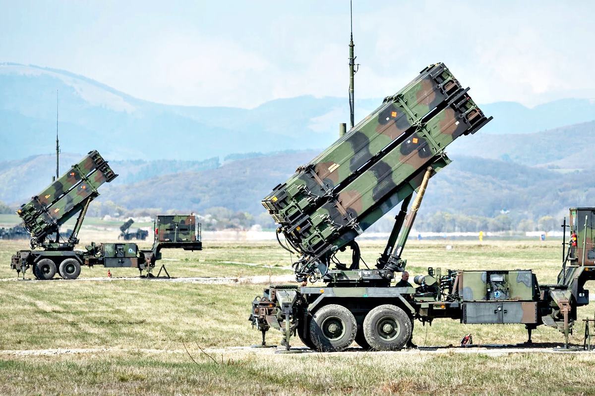 독일 패트리어츠 미사일 발사대 Notes From Poland.jpg