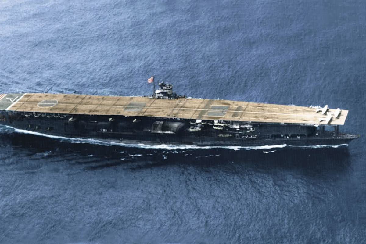 아카기 원근.jpg