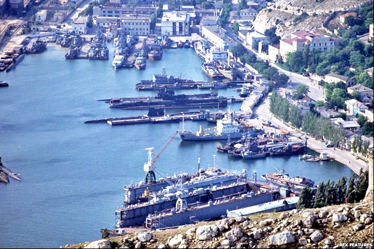 노보로스크시에 위치한 러시아군 항구.jpg