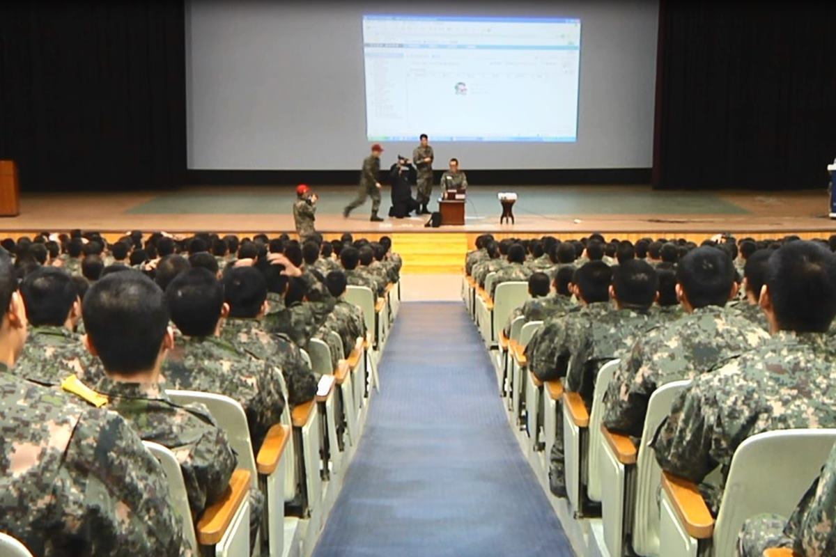 공군훈련소 강당.jpg