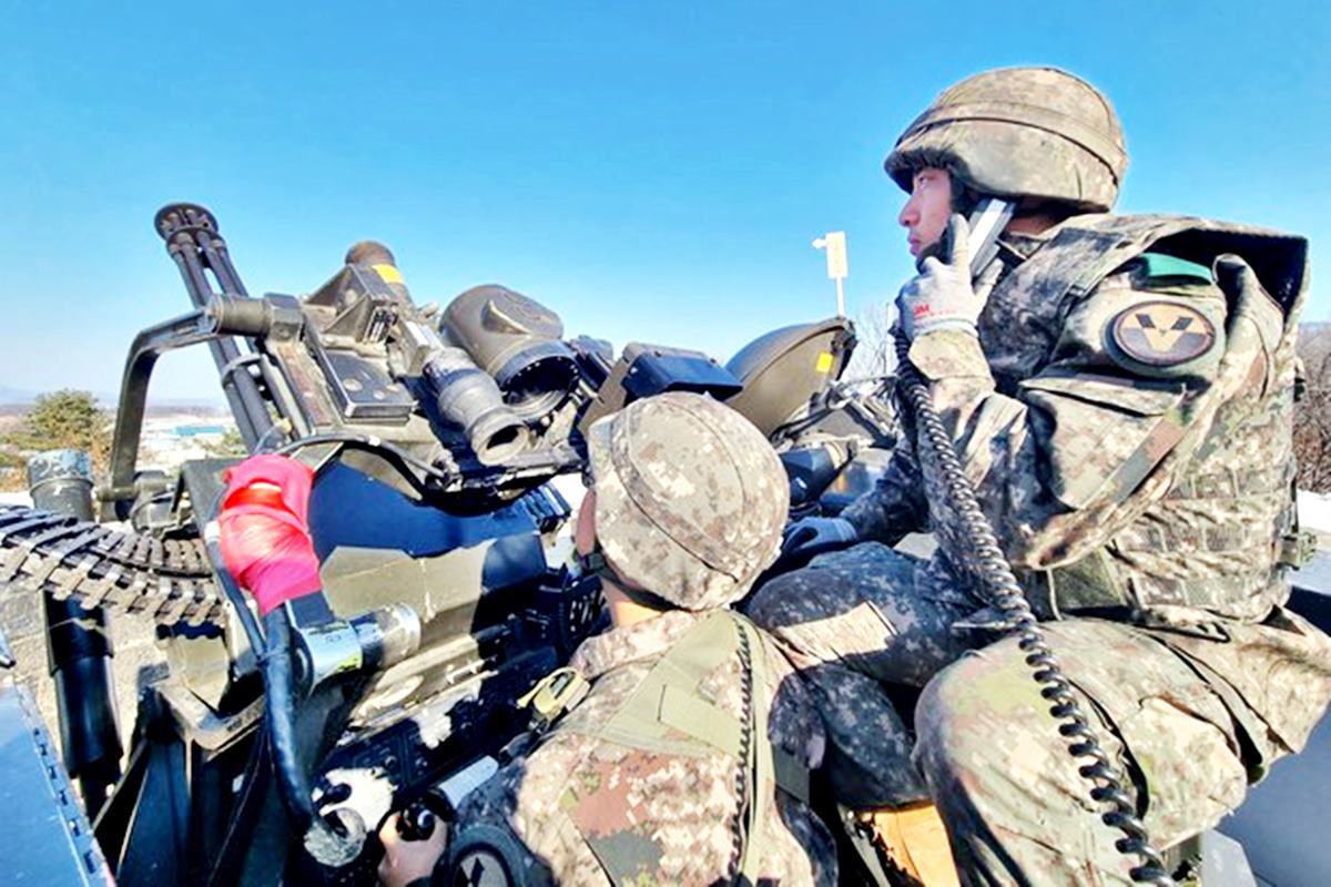 대드론방공훈련을 진행 중인 국군 한국 국방부.jpg