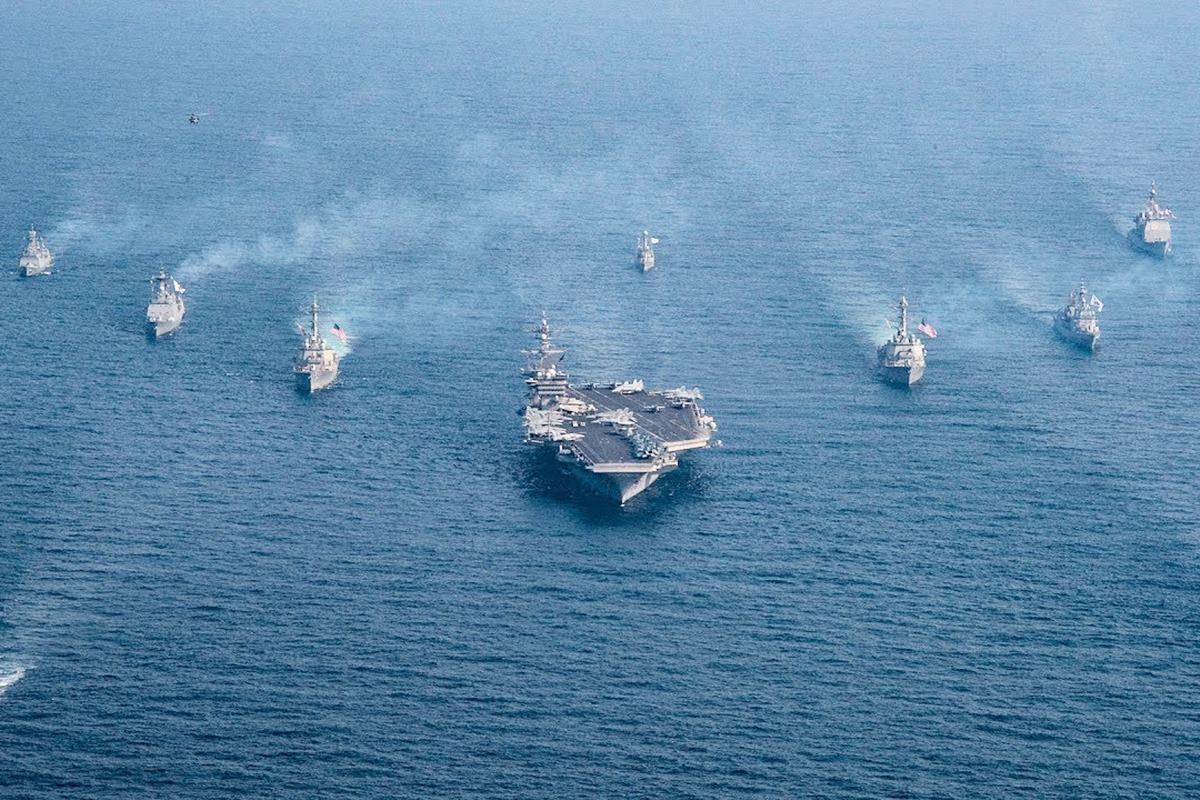 미국의 태평양 제 7 함대 사진 출처 = 유튜브 채널 'USA Patriotism!'.jpg