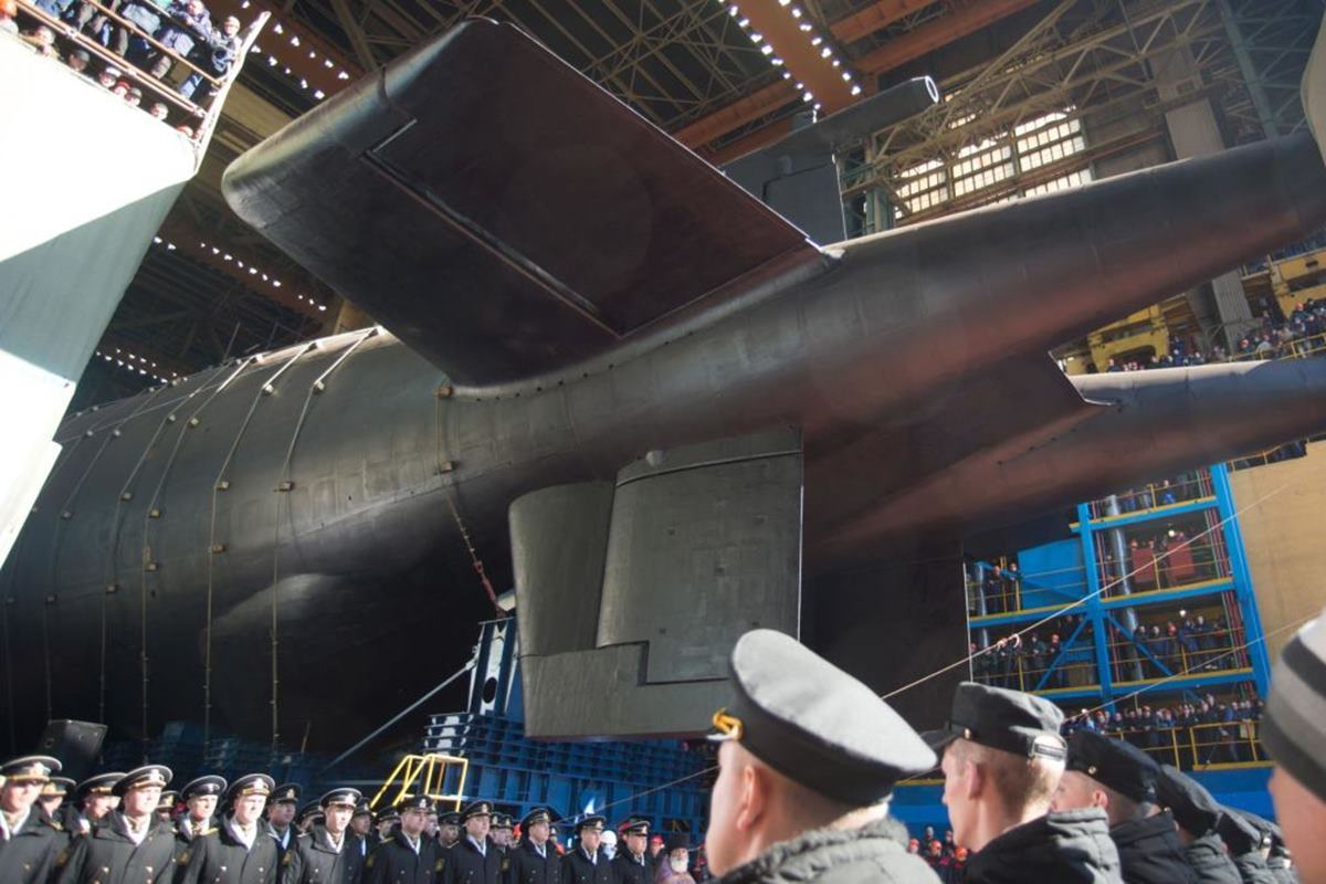 벨고로드 잠수함의 위용.jpg