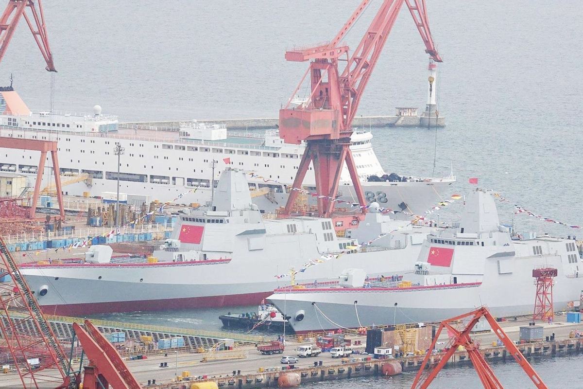 빠르게 생산 중인 55식 구축함 사진 출처 = 'Defencehub'.jpg