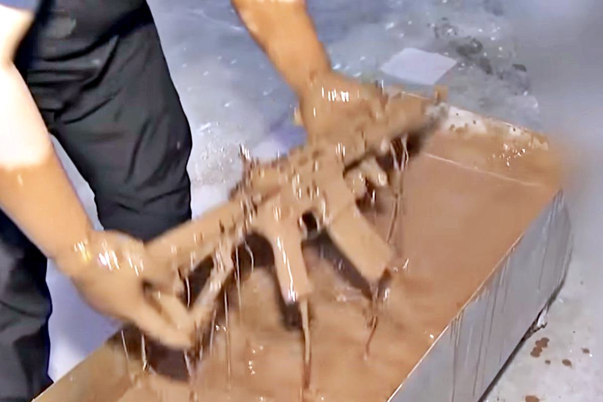 진흙탕에 빠뜨렸다 꺼내도 사용 가능 YTN.jpg