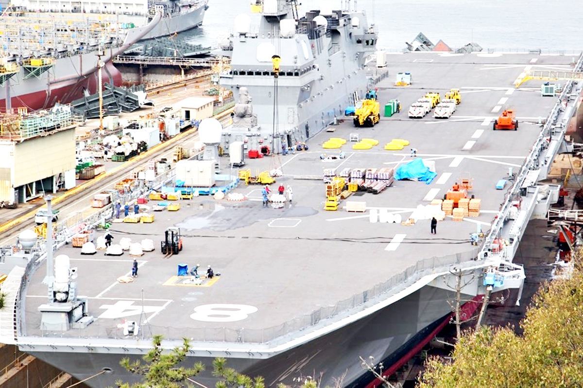 개보수 중인 카가호 NAVALNEWS 2.jpg