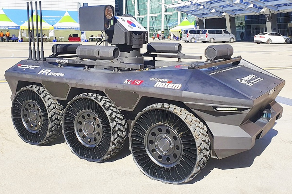 현대로템 무인차량 셰르파 이투데이.jpg