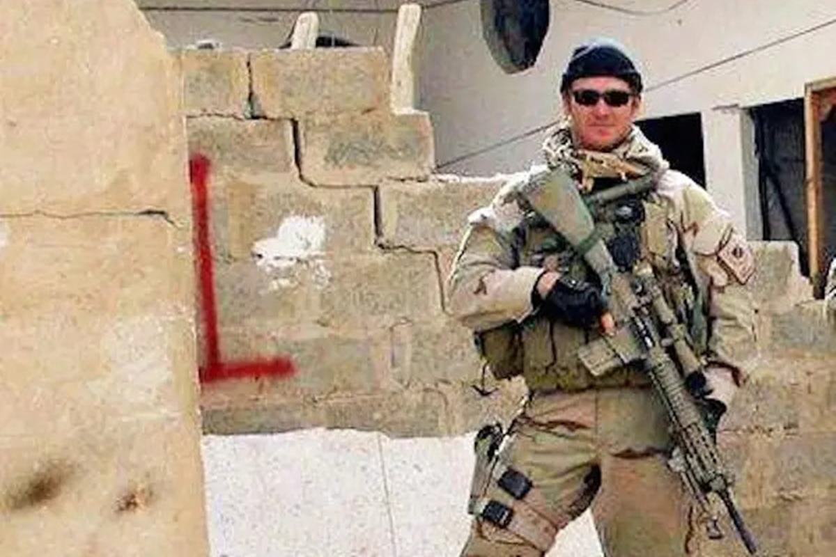 네이비씰 현역 시절 크리스 카일 Business Insider.jpg