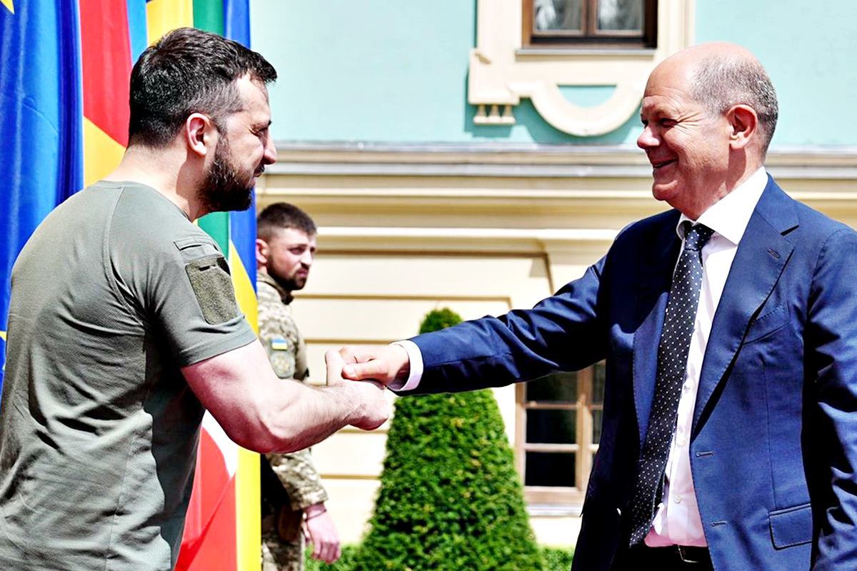 키이우를 방문한 독일 올라프 슐츠 총리 Stern.jpg