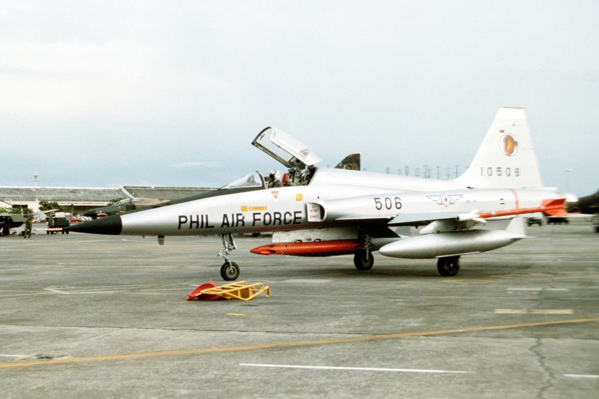 필리핀 공군 F-5.jpg
