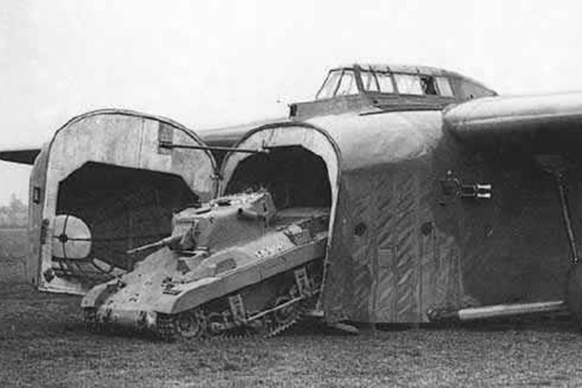 탱크를 탑재한 글라이더.jpg