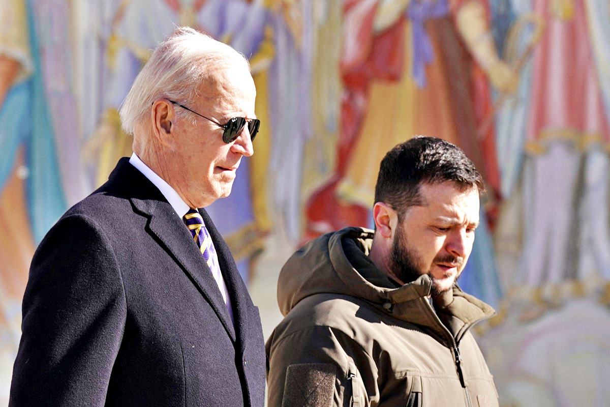 우크라이나를 방문한 바이든 The Japan Times.jpg