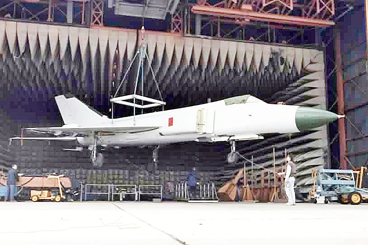 썸네일 The Drive.jpg