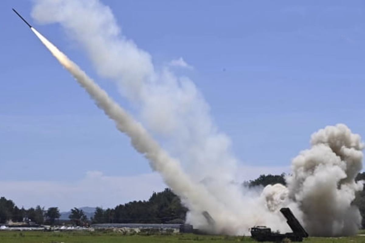 펠로시 방문에 미사일을 발사했던 중국.jpg