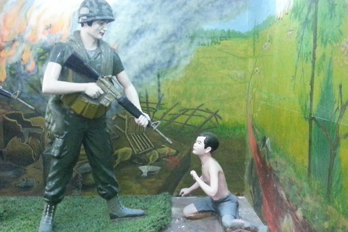 베트남 박물관의 한국군.jpg