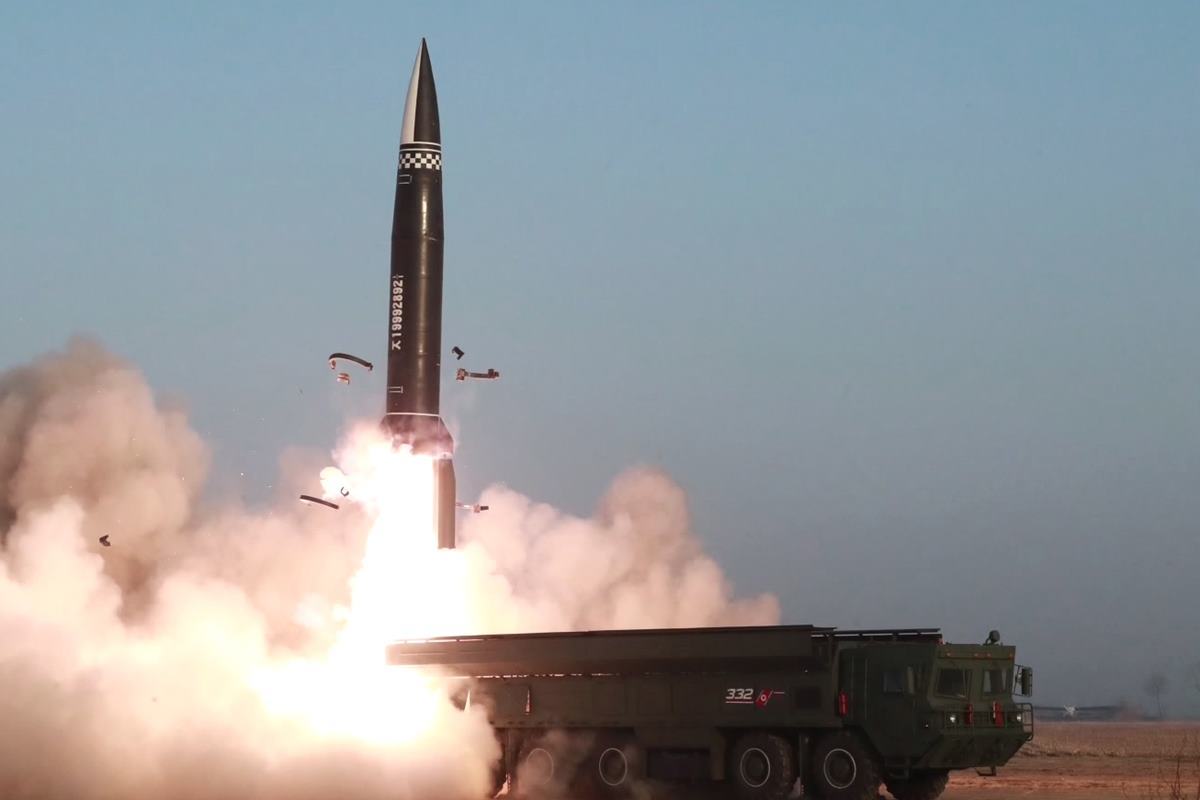 북한의 지대공 미사일 Radio Free Asia.jpg