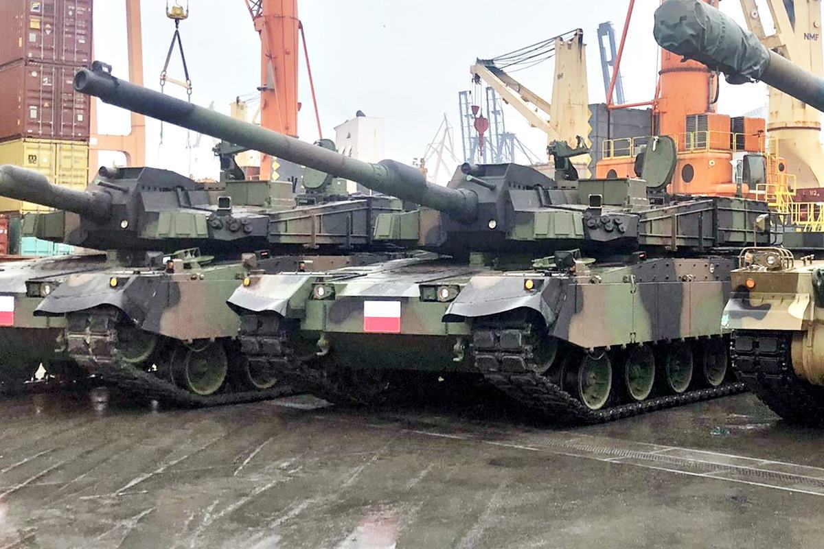 폴란드로 판매된 K-2 흑표 전차.jpg