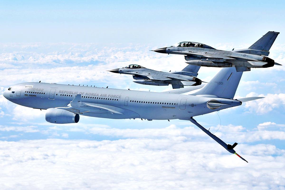 국군의 공중급유기 편대 SBS.jpg