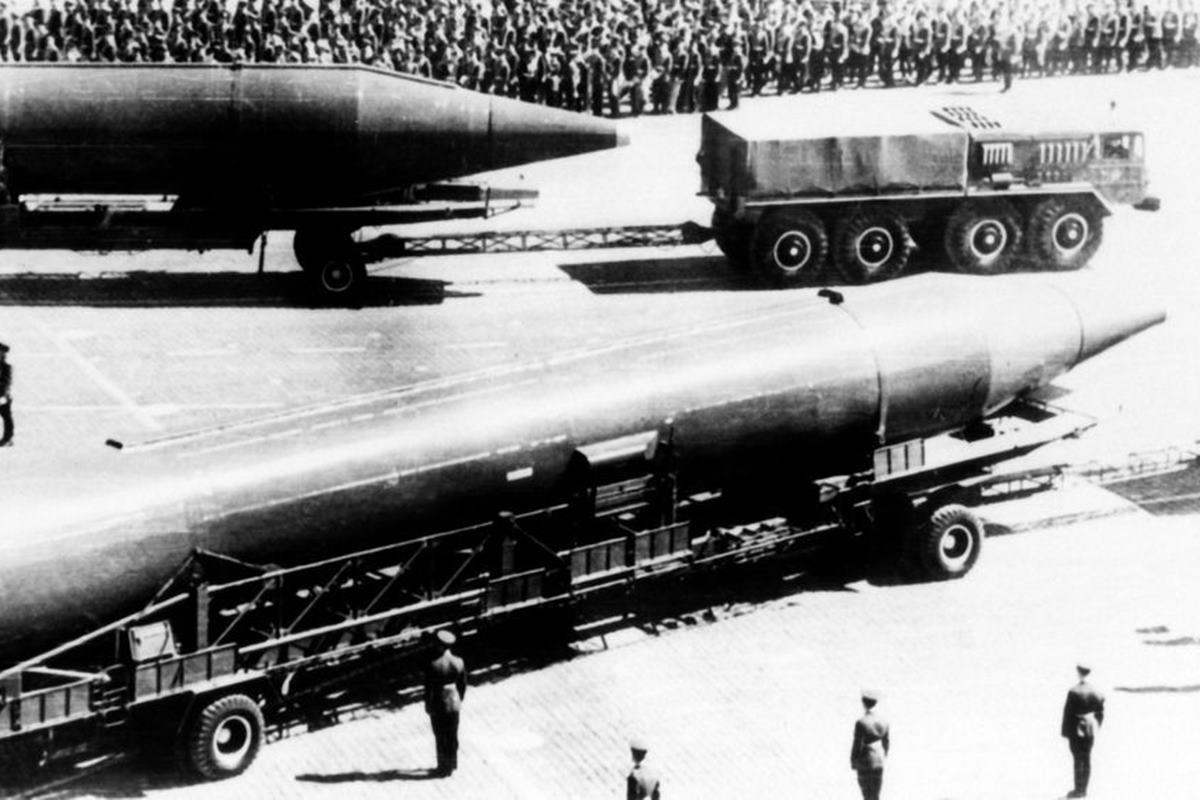 쿠바 미사일 위기 당시 쿠바로 보내진 R-14 미사일.jpg