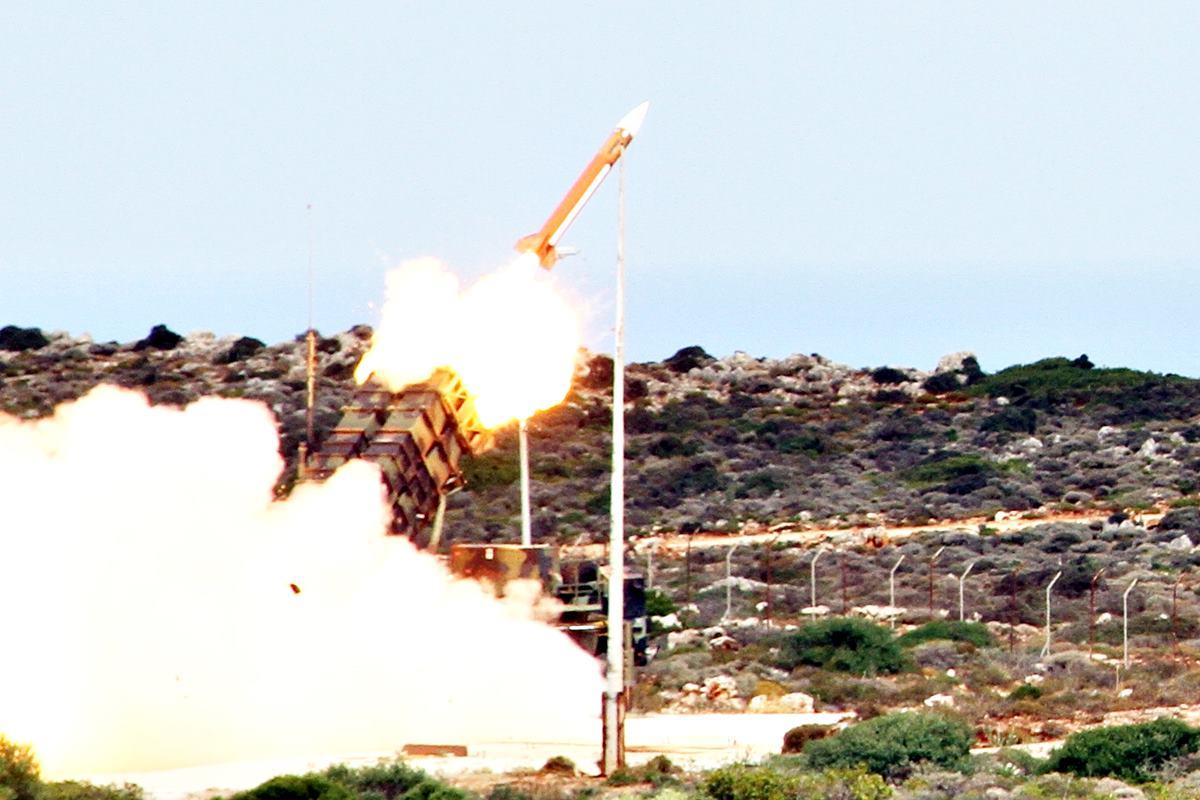 발사 중인 패트리어츠 미사일 US Army.jpg