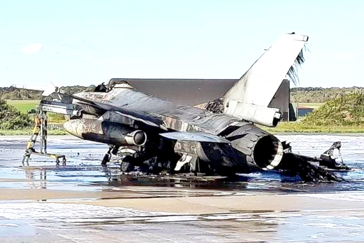 전투기 노후화.jpg