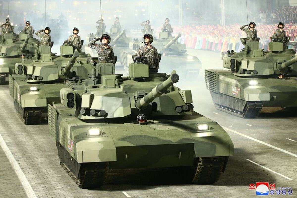 북한 m2020 전차.jpg