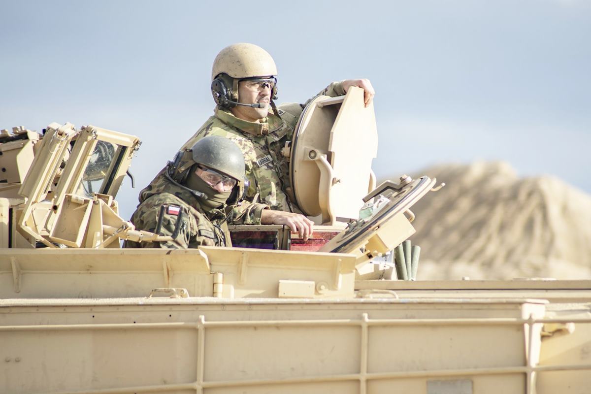 M-1 에이브람스 전차 훈련을 진행 중인 폴란드 군 사진 출처 = 'The Defense Post'.jpg