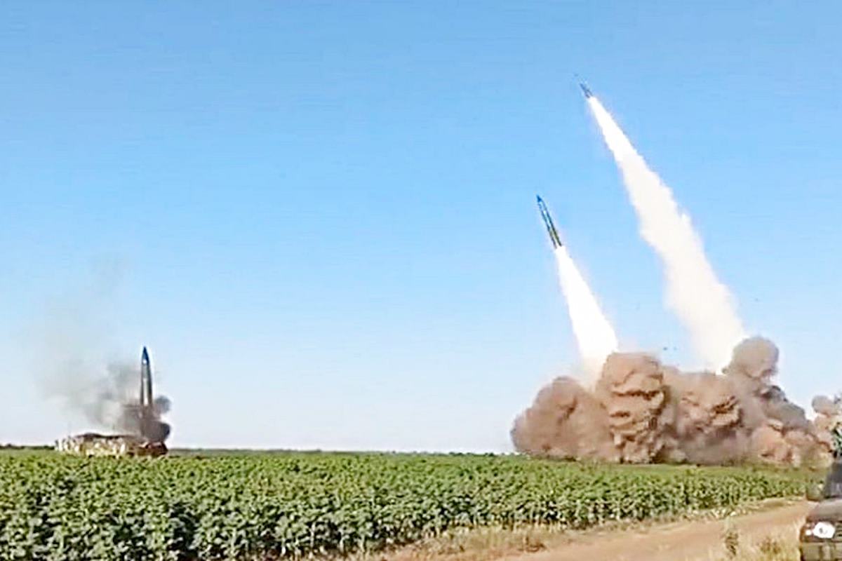 미사일을 발사하는 우크라이나 사진 출처 = 'Newsweek'.jpg