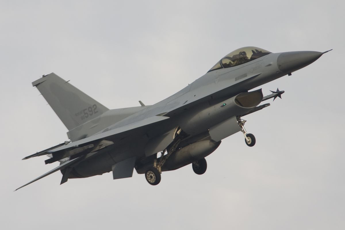 KF-16 Canadian Power Wiki.jpg