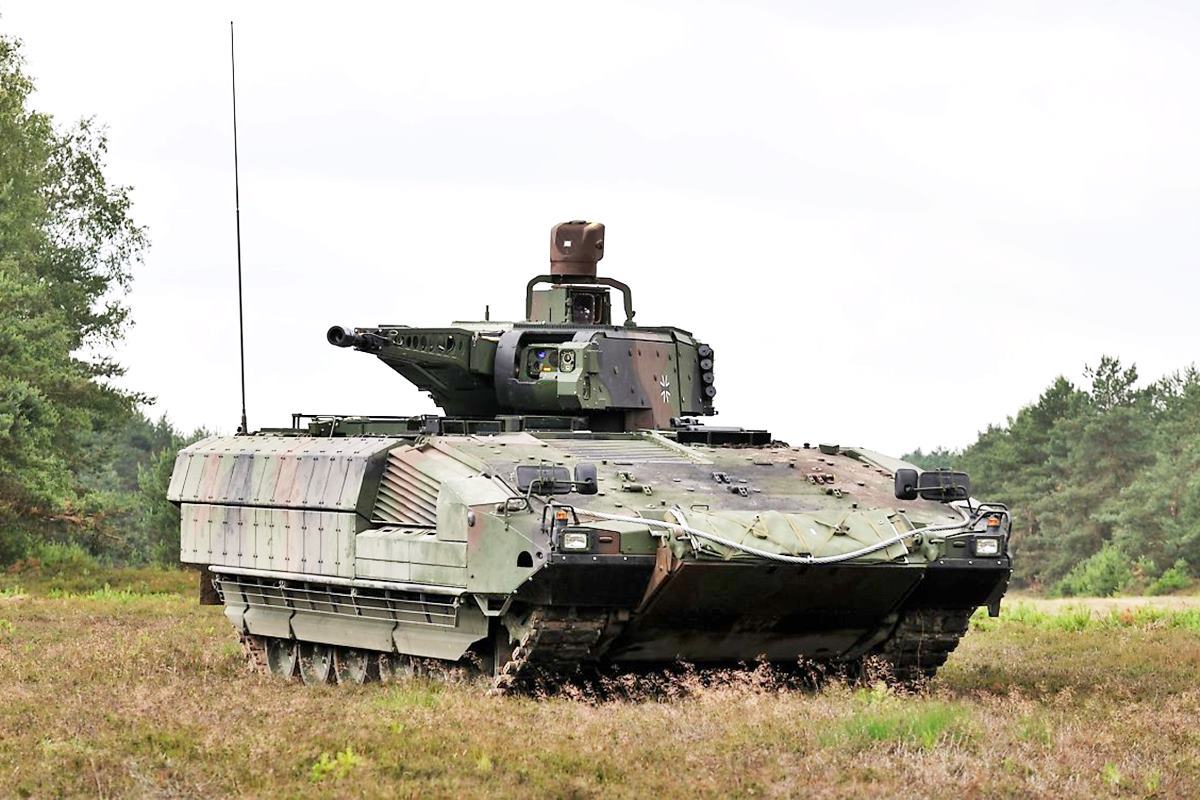 푸마 장갑차.jpg