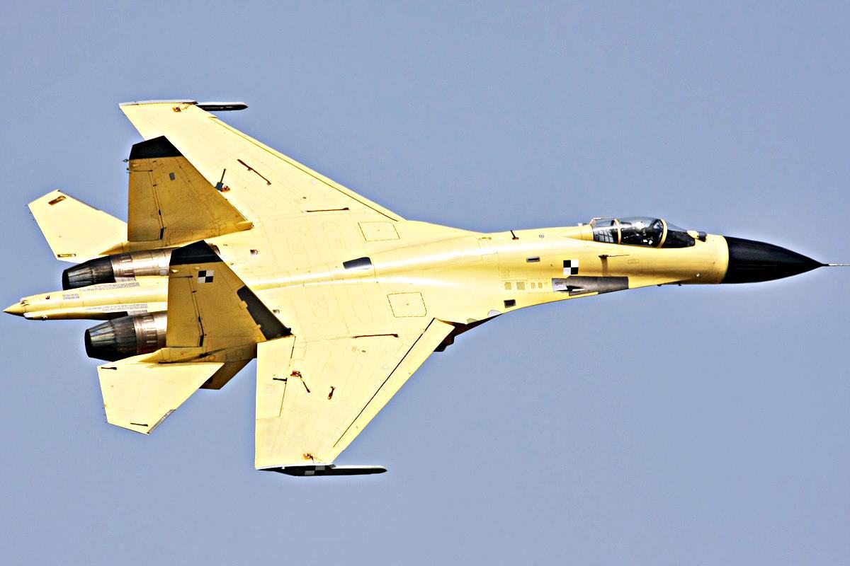 J-11 전투기 Airliners.jpg