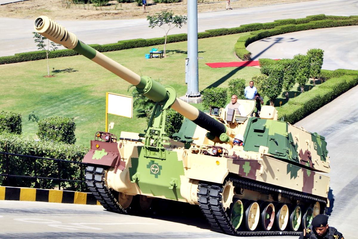 험지 돌파 테스트 중인 K-9 바자르 Connel Gujarat.jpg