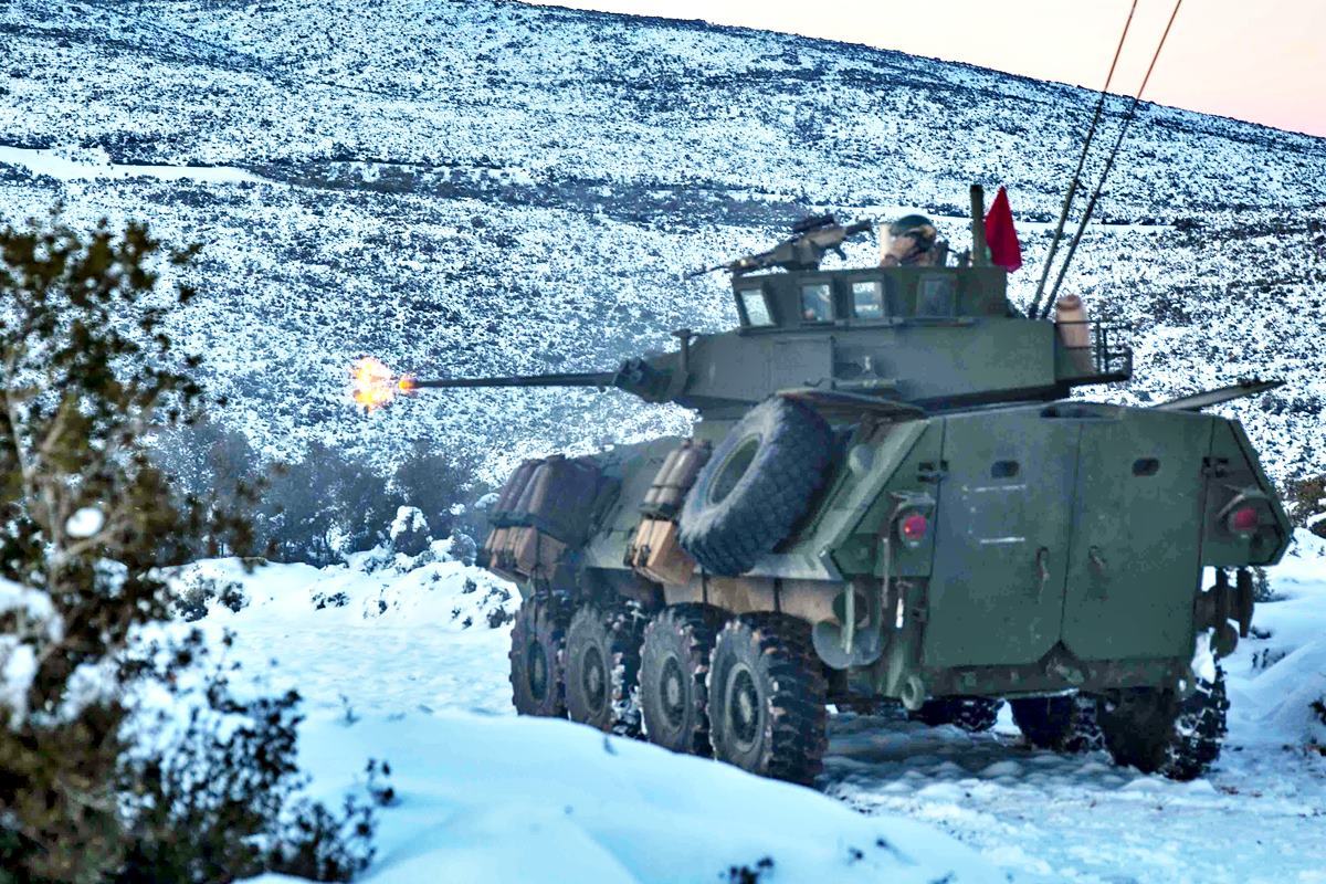 작전을 수행 중인 미 해병대 USNI News.jpg