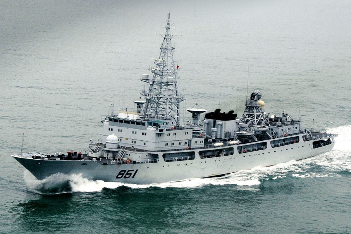 중국의 정보수집함.jpg