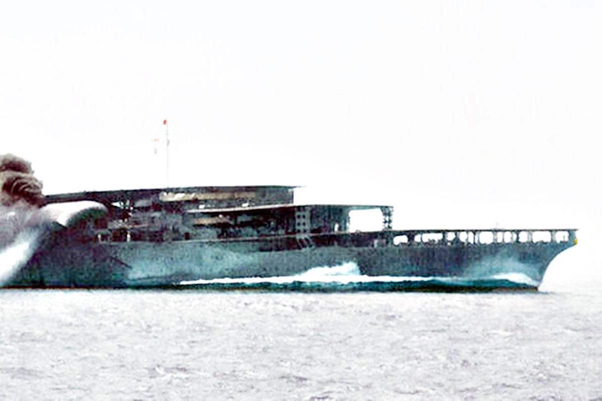 3단 항공모함.jpg