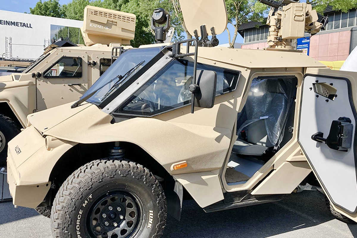 이스라엘 장갑차.jpg