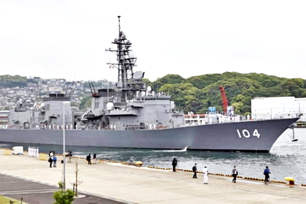 일본 해상자위대 호위함 기리사메 한국경제.jpg