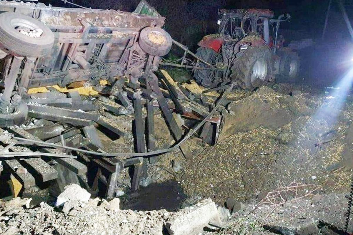 미사일을 맞은 폴란드 DW.jpg