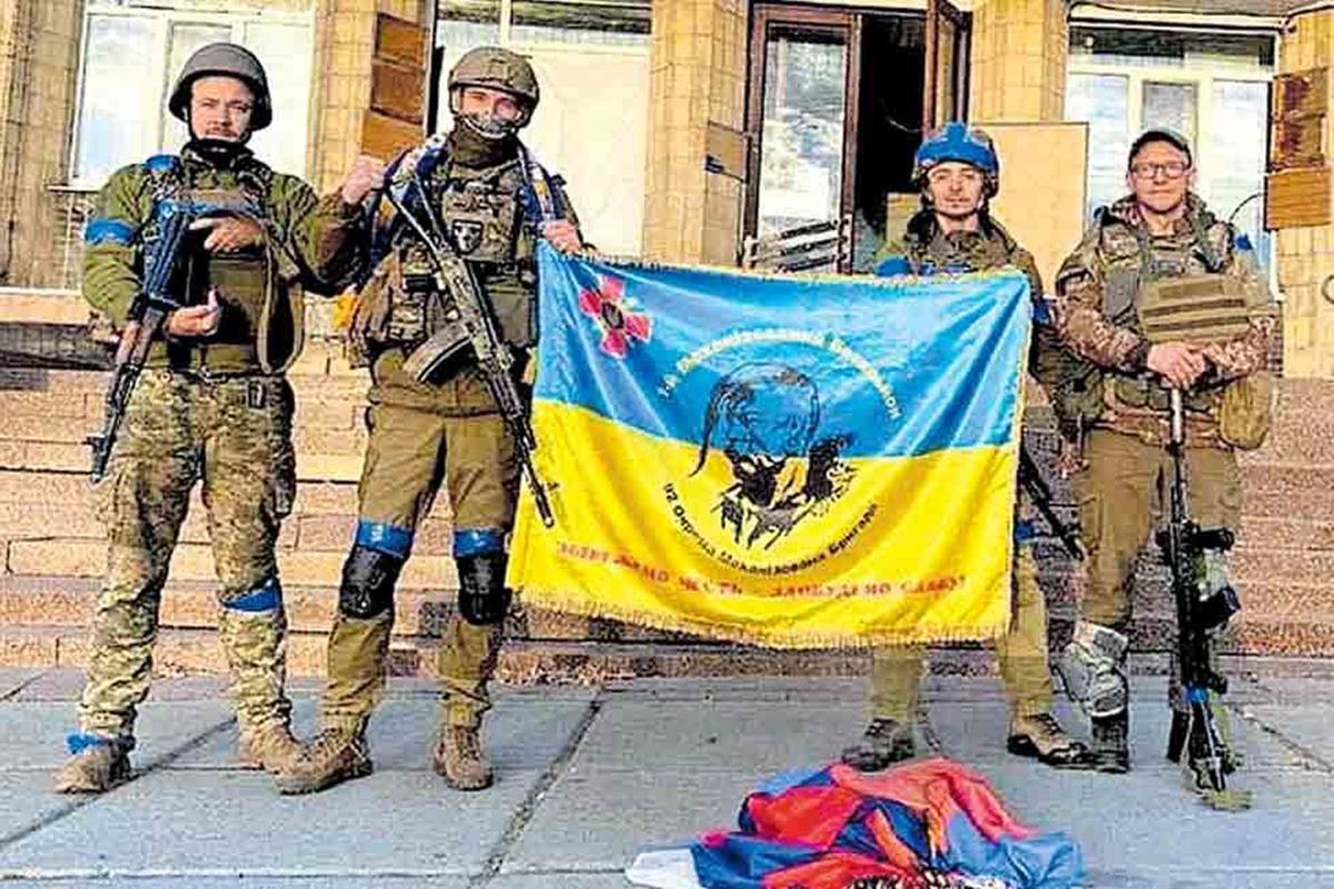 이지움 지역으로 진출한 우크라이나 군.jpg