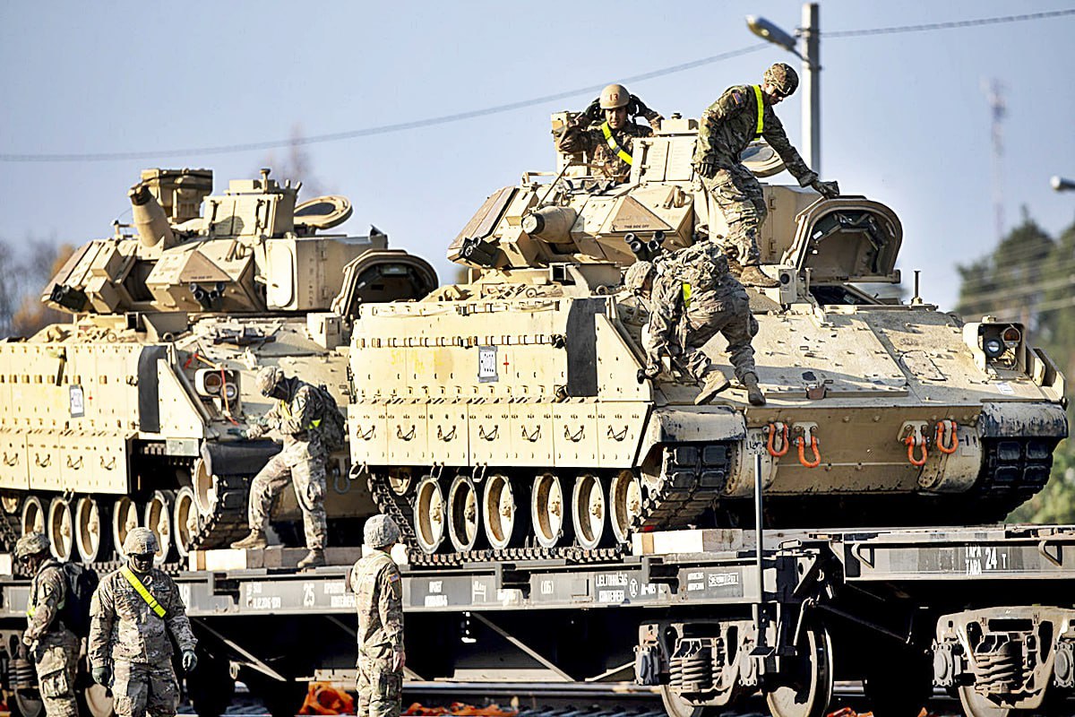 썸네일 POLITICO.jpg