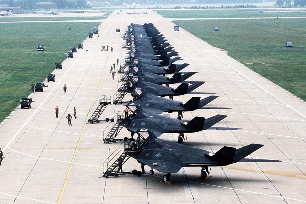 걸프전 당시 미군의 나이트호크 유용원의 군사세계.jpg