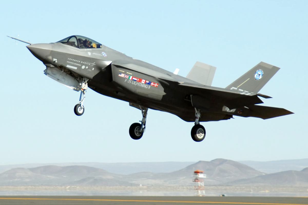 F-35 전투기 사진 출처 = 'Florida Times-Union'.jpg